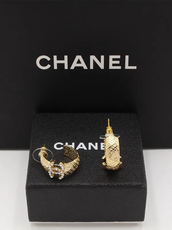 حلق شانيل 558 حلق chanel