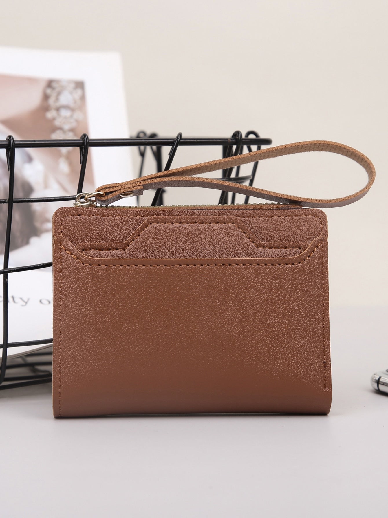 محفظة صغيرة بثنائية اللون ومحفظة بطاقة هوية محافظ بوك