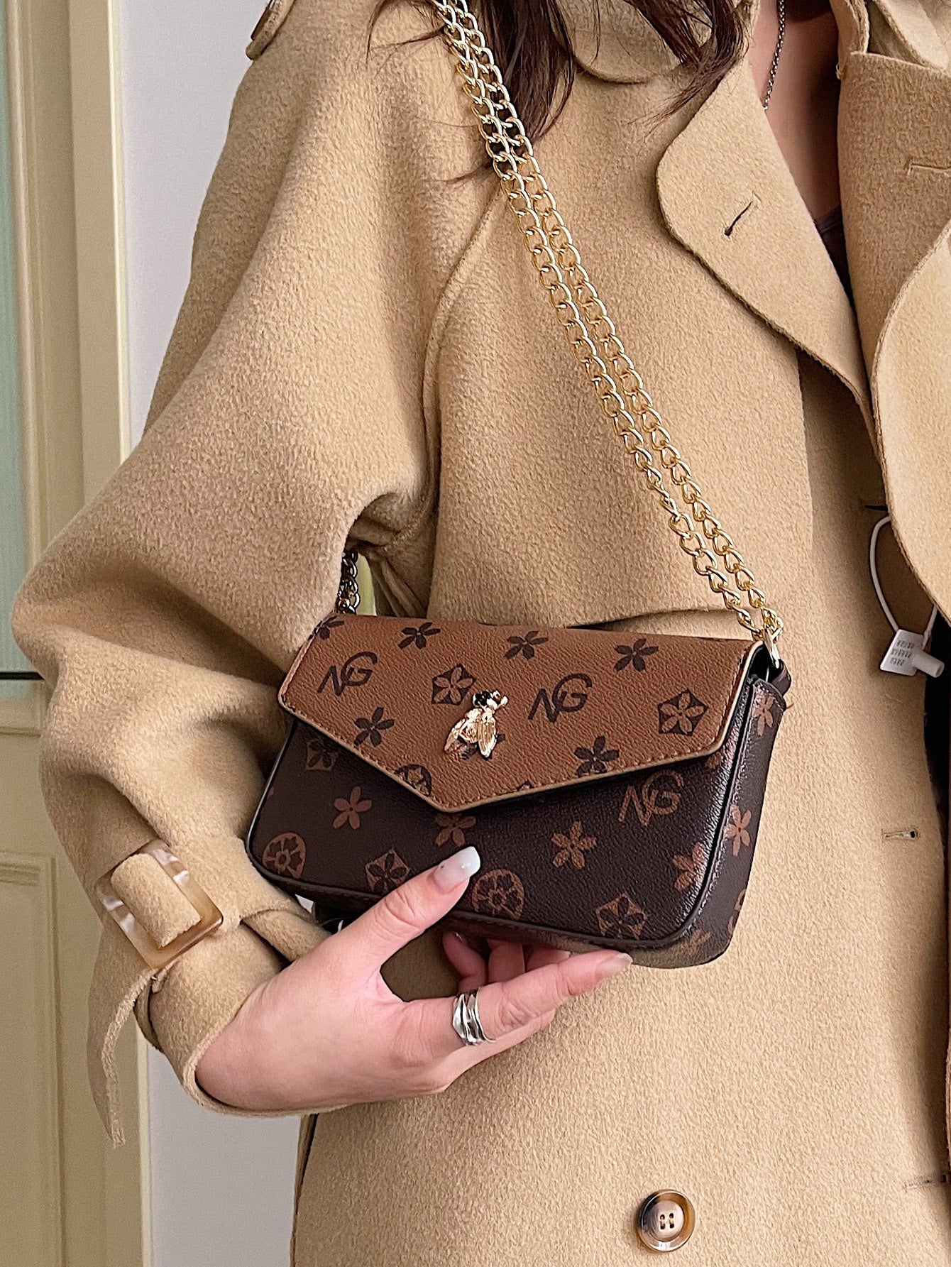 حقيبة صغيره انيقه اسود شنط وحقائب شنط بني