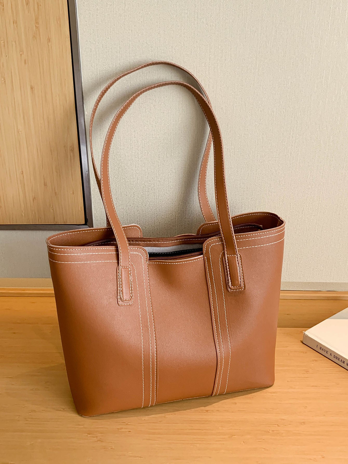 حقيبة كتف بتطريز اسود شنط وحقائب شنط