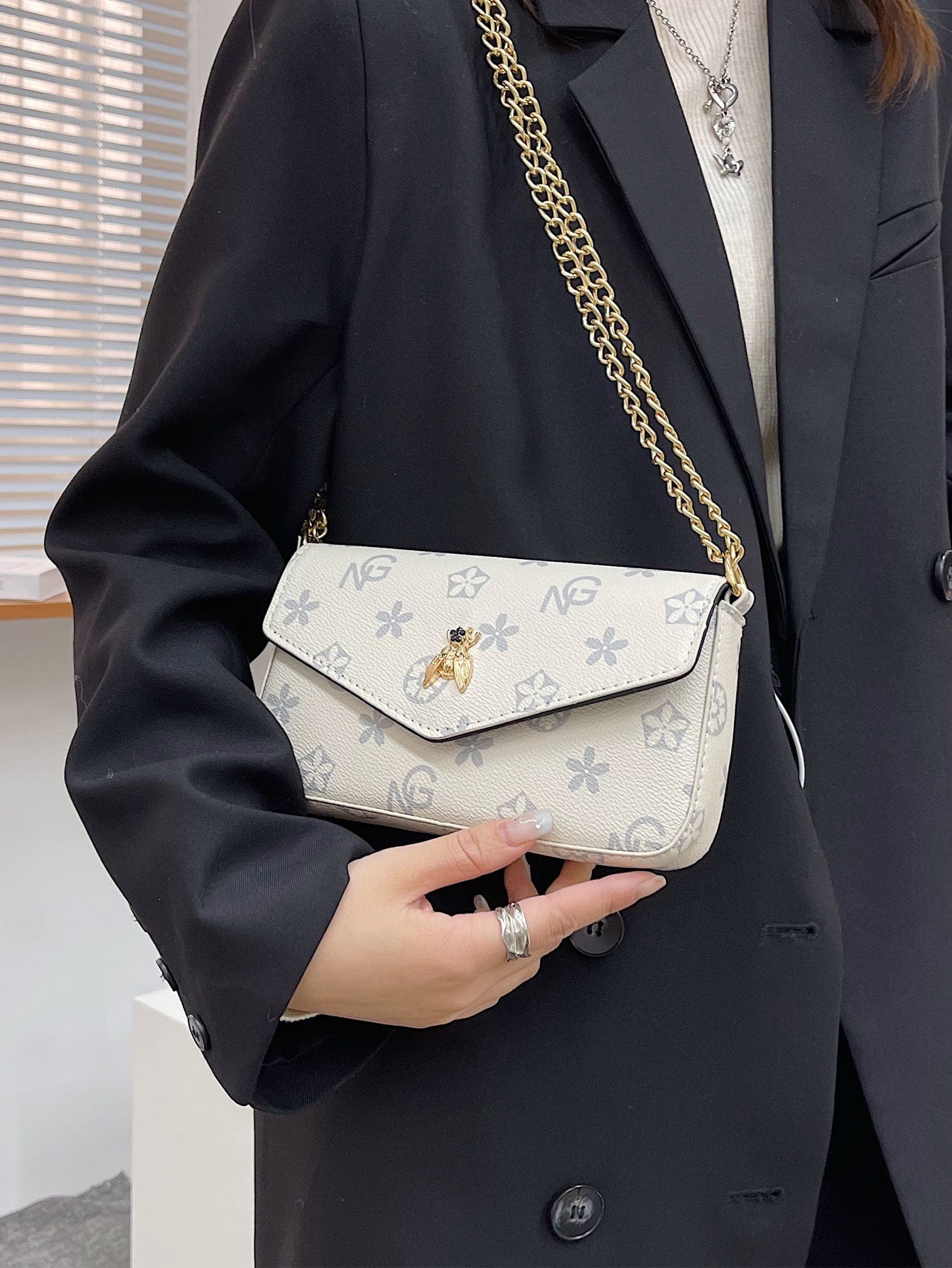 حقيبة صغيره انيقه اسود شنط وحقائب شنط