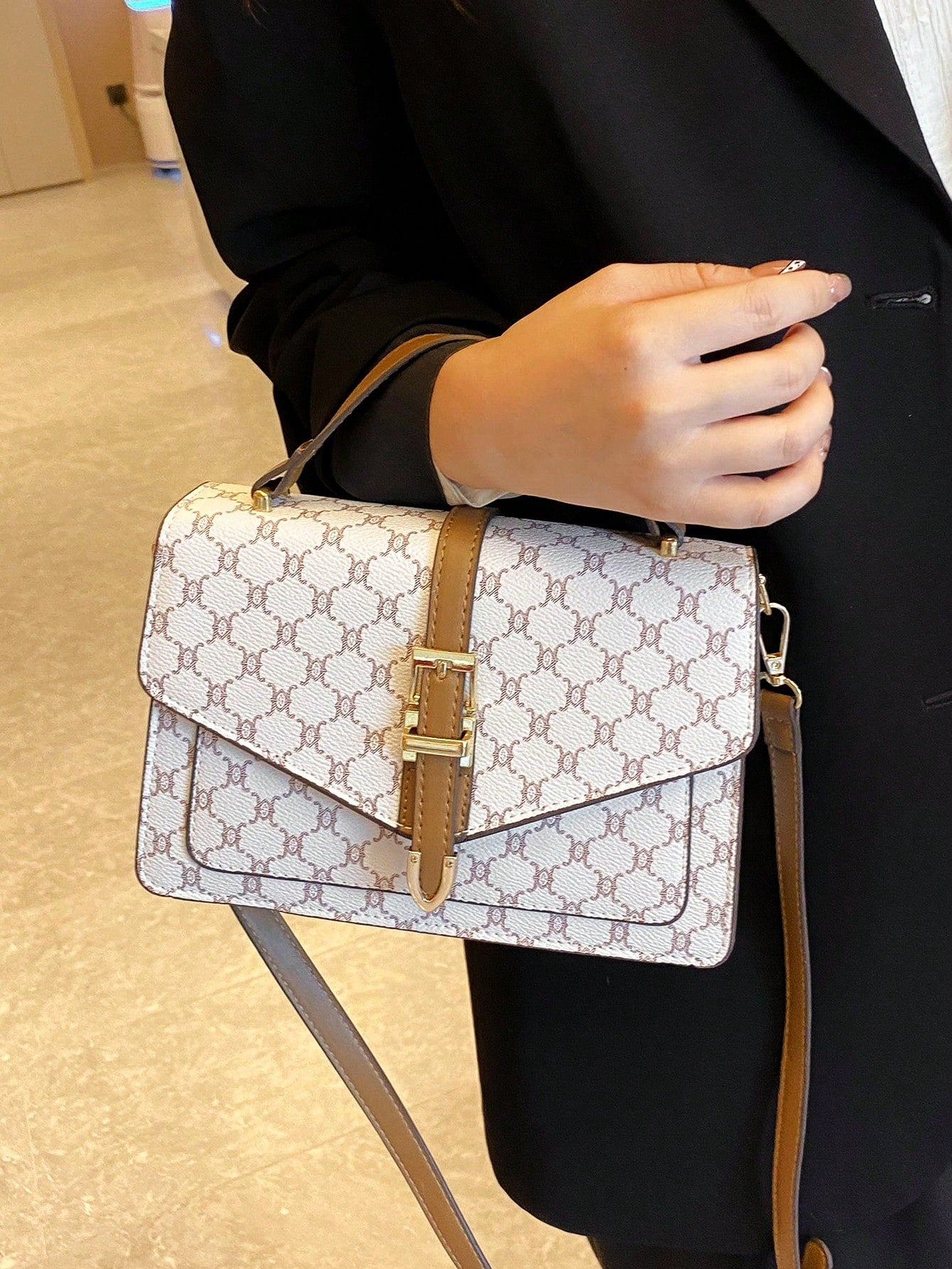 حقيبة يد للسيدات شنط وحقائب شنط ابيض