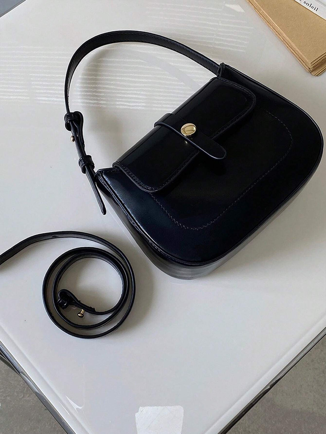 حقيبة بمقبض علوي كلاسيكي شنط وحقائب شنط