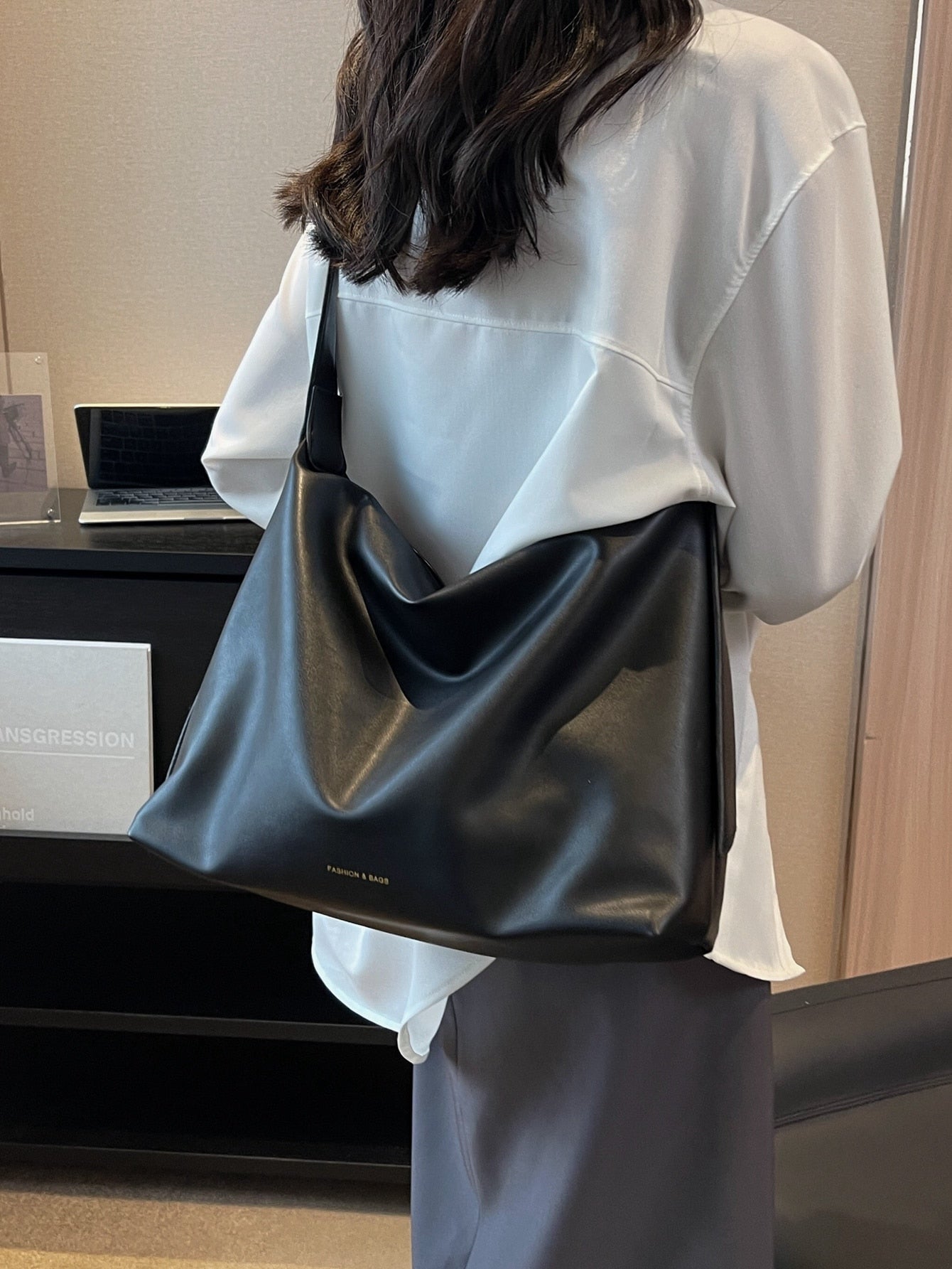 حقيبة هوبو ناعمة شنط وحقائب شنط