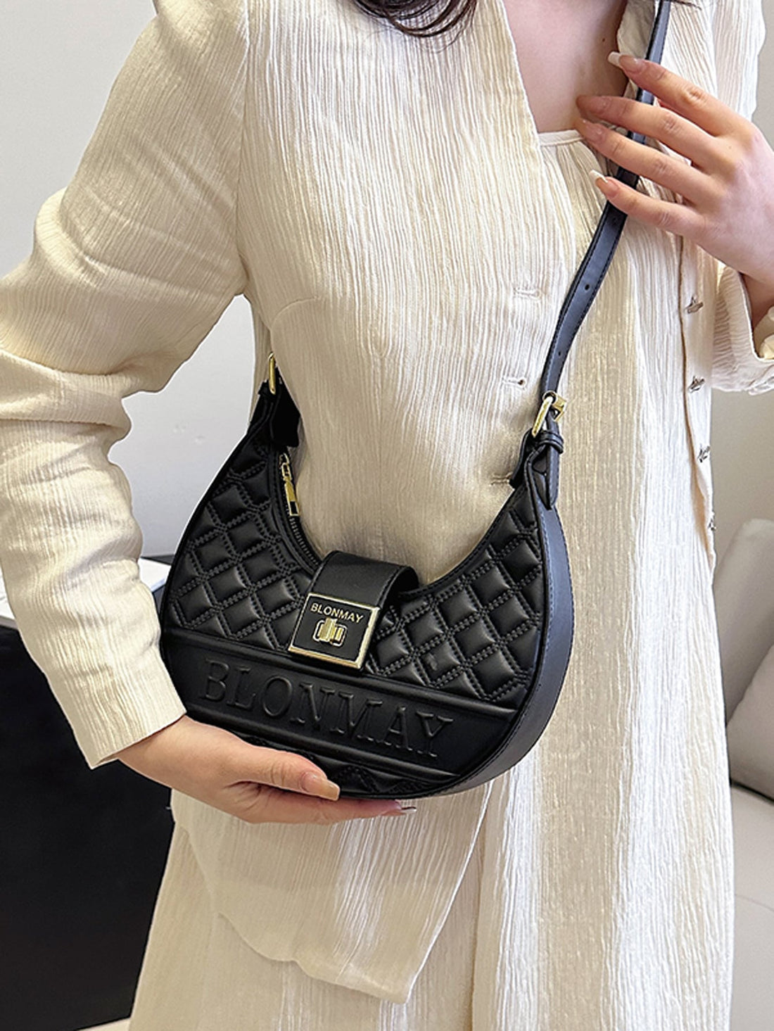 حقيبة هوبو منقوش شنط وحقائب شنط اسود