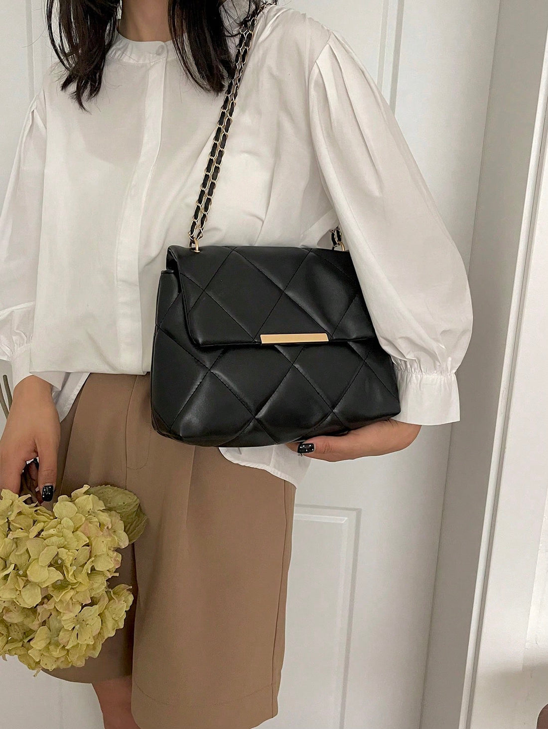 حقيبة مربعة معدني سلسلة شنط وحقائب شنط اسود