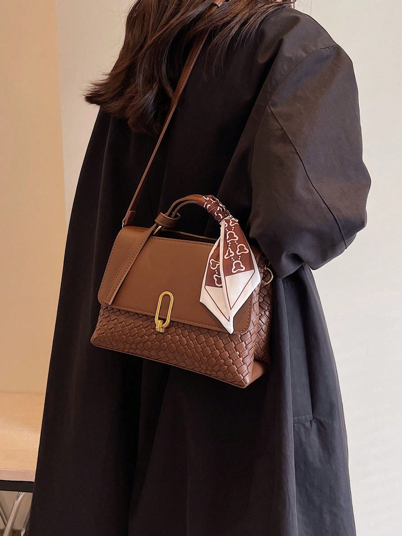 حقيبة كتف محبوكة كلاسيكية شنط وحقائب شنط بني