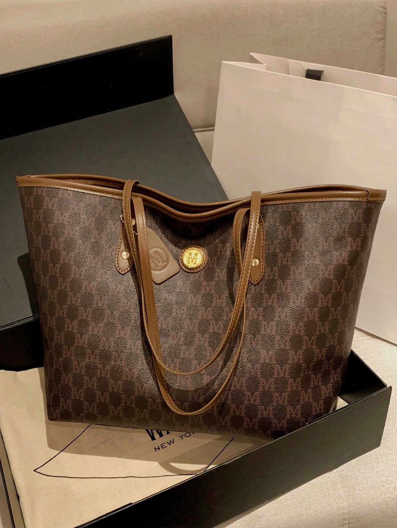 شنطة نسائية كبيرة كحلية شنط وحقائب شنط