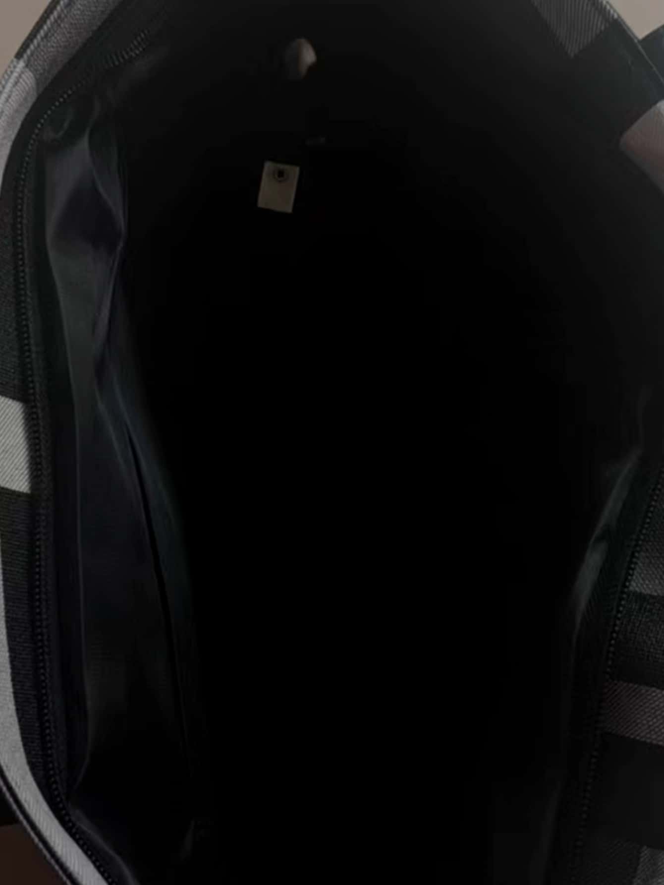 شنطة كبيره كاروها رمادي شنط وحقائب شنط