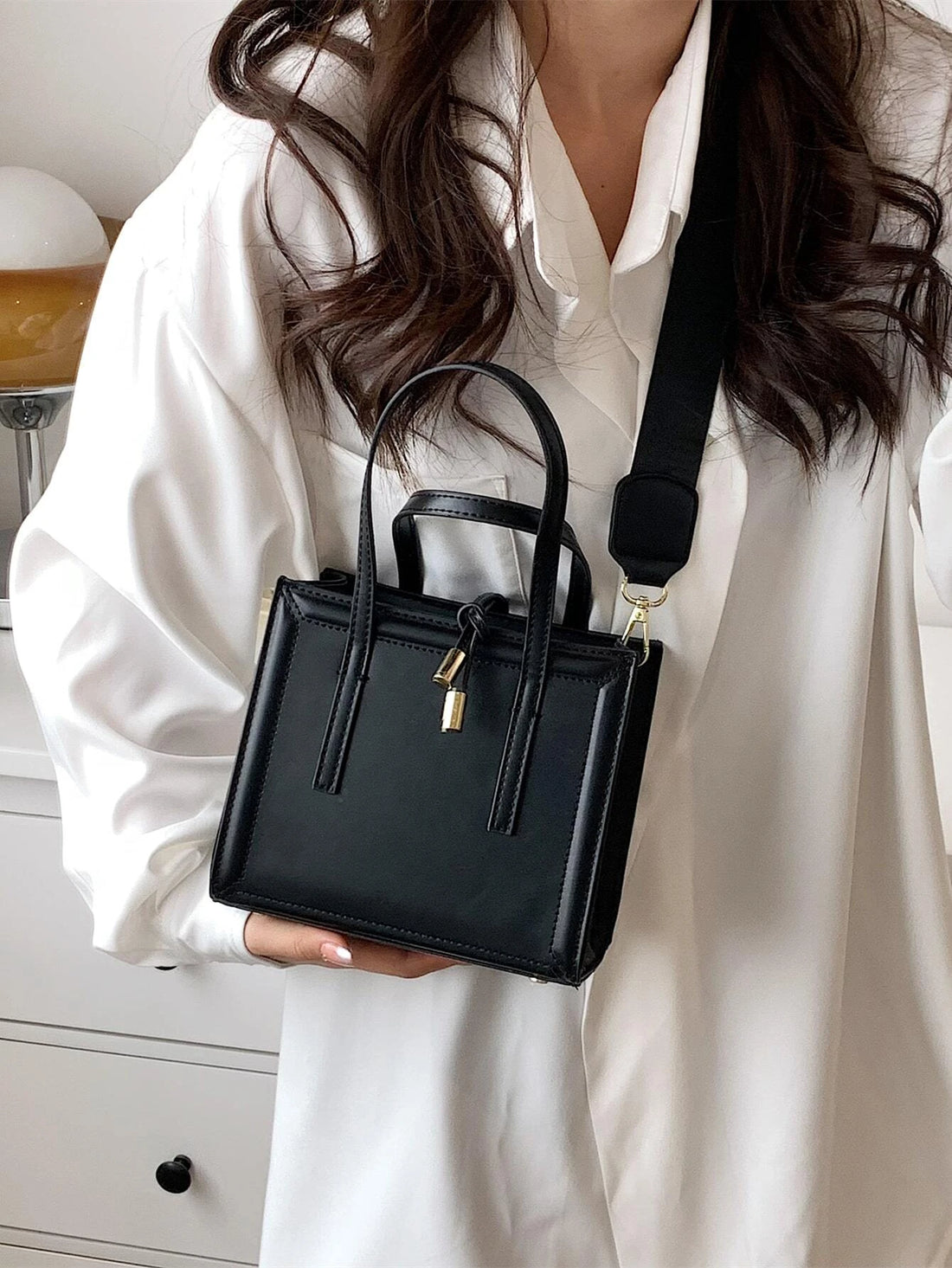 شنطة مربعة خفيفة الوزن شنط وحقائب شنط