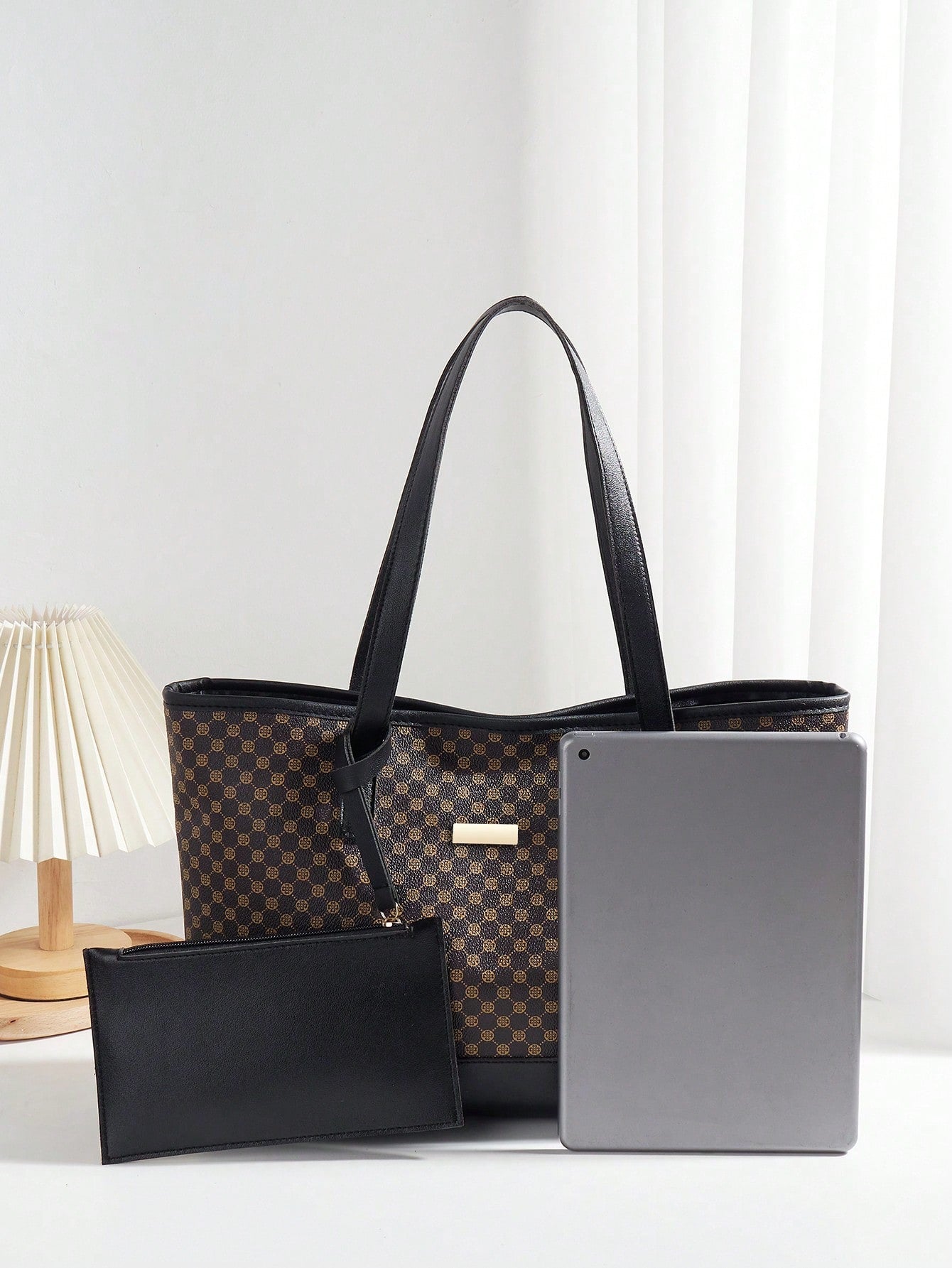 حقيبة حمل كبيرة السعة بنية شنط وحقائب شنط