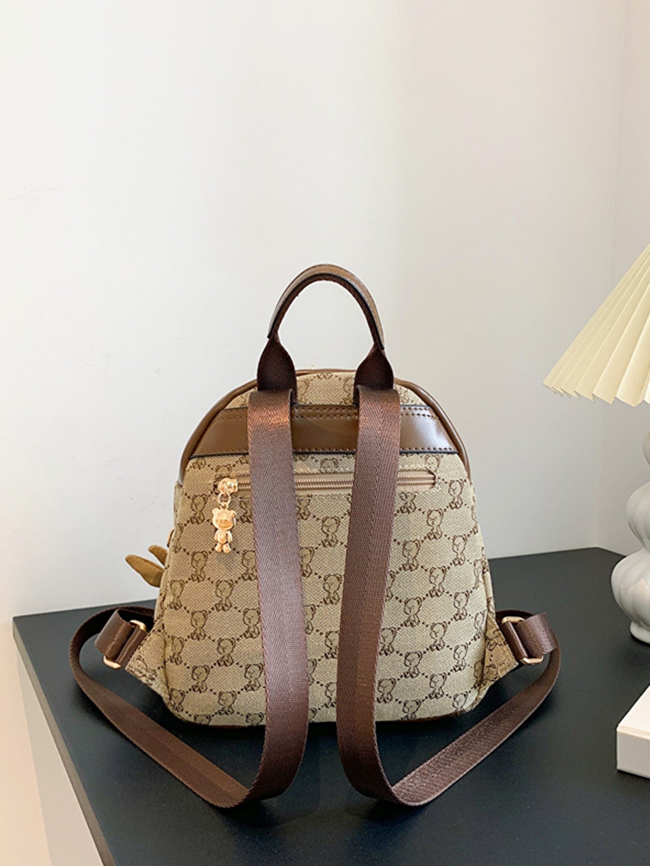 حقيبة ظهر كلاسيكية بيج شنط وحقائب شنط