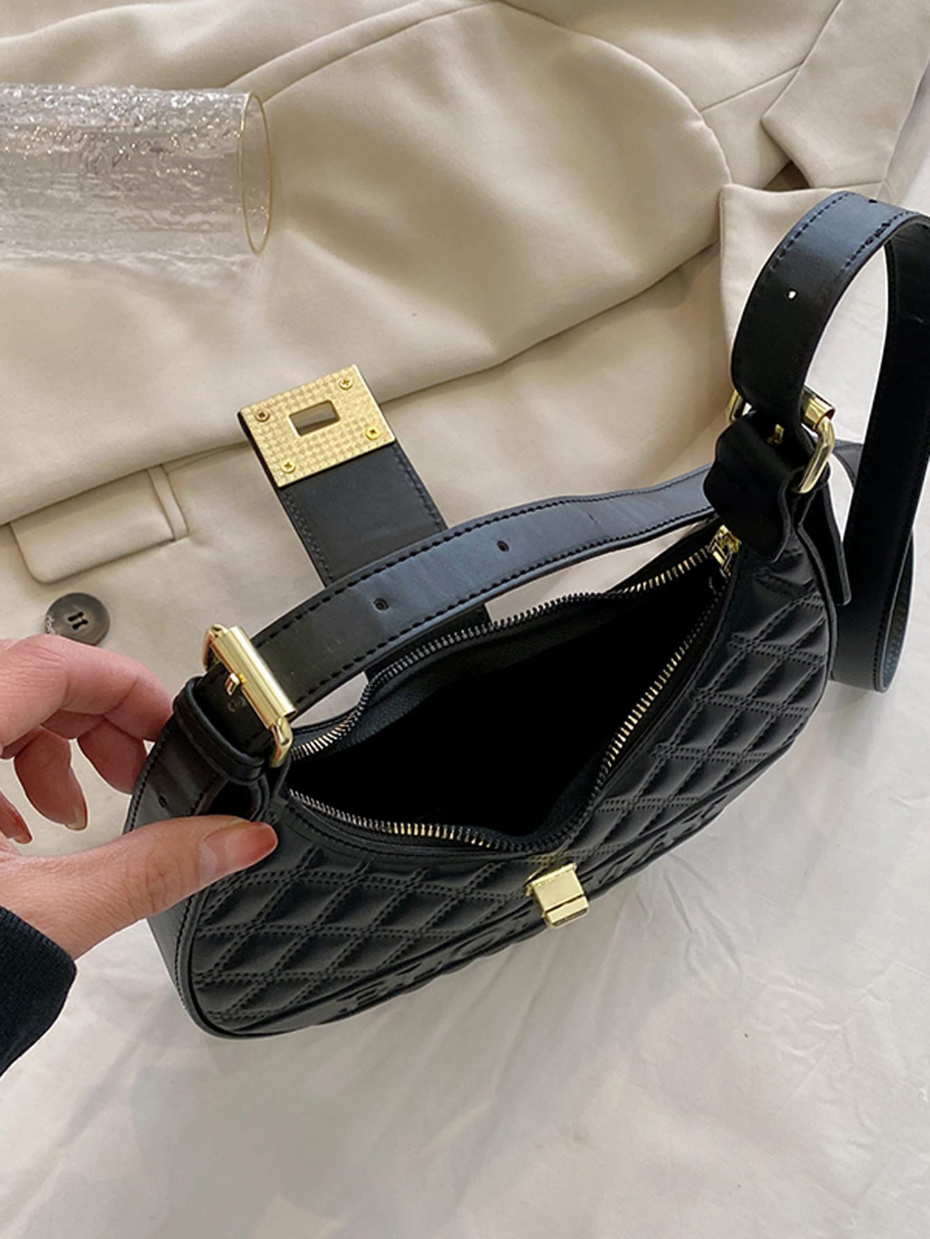 حقيبة هوبو منقوش شنط وحقائب شنط