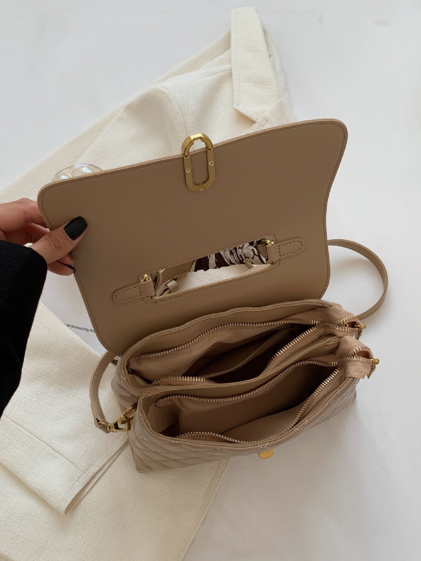 حقيبة كبيرة السعة للكتف وللحمل شنط وحقائب شنط