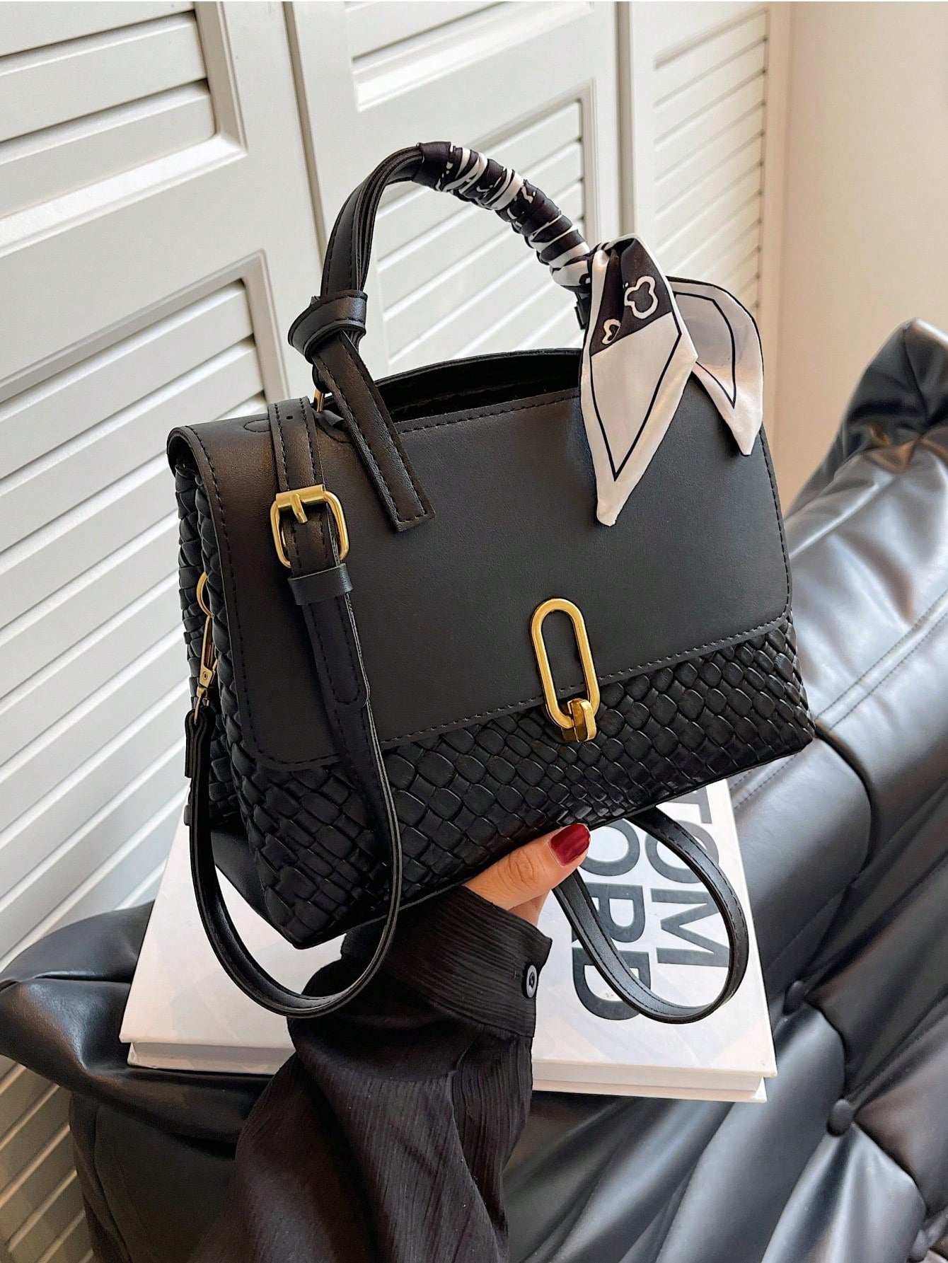 حقيبة كتف محبوكة كلاسيكية شنط وحقائب شنط