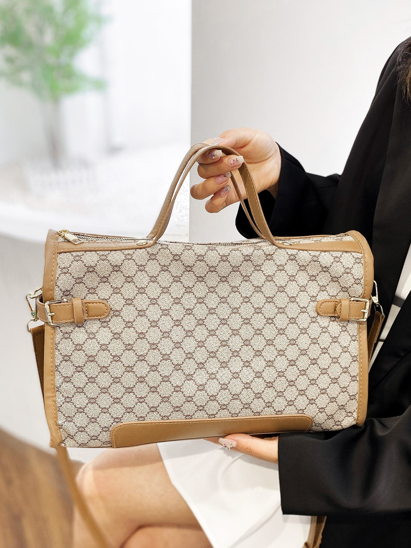 حقيبة يد كبيره بيج شنط وحقائب شنط