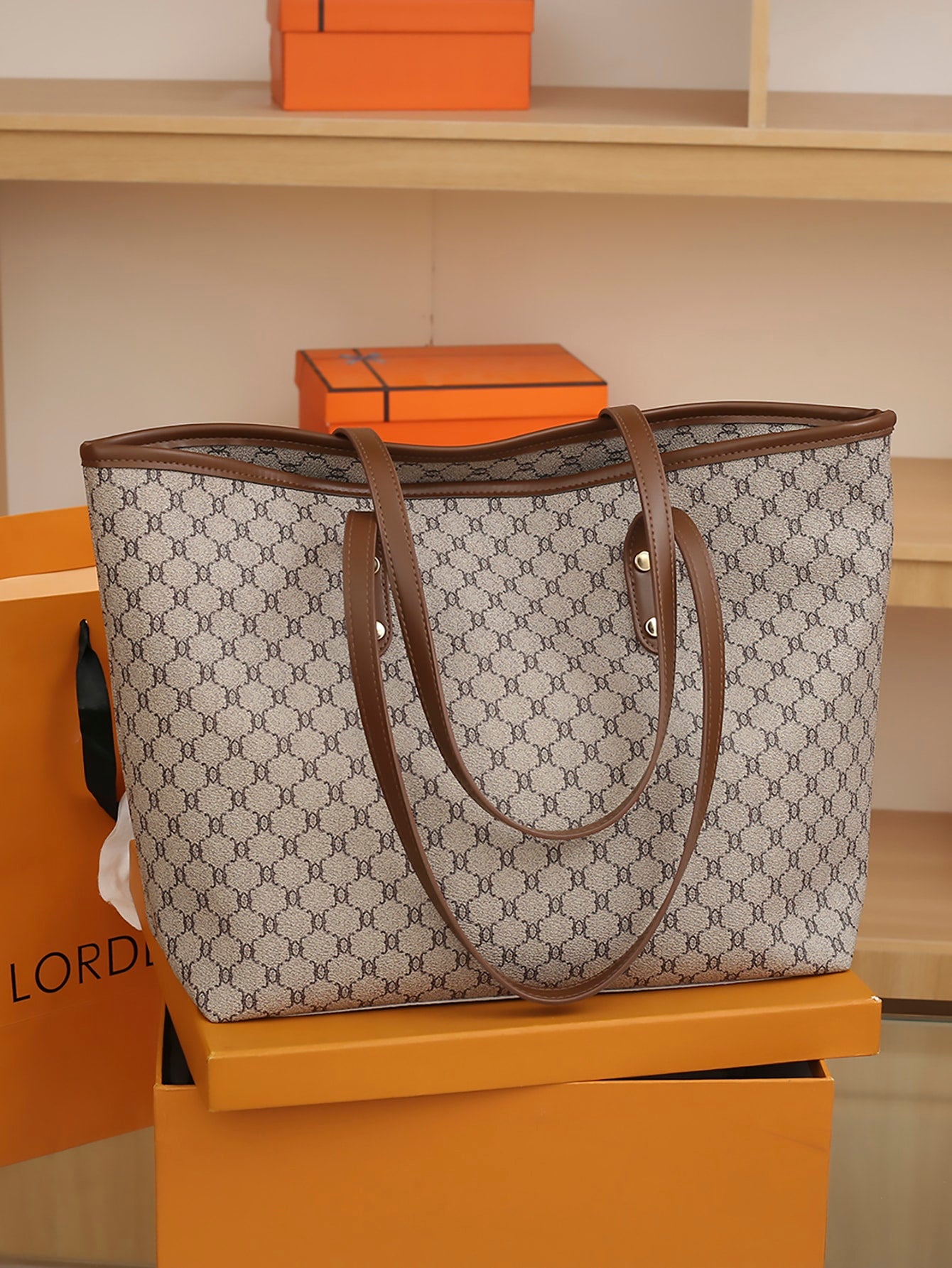 حقيبة كبيره بيج للجامعه شنط وحقائب شنط