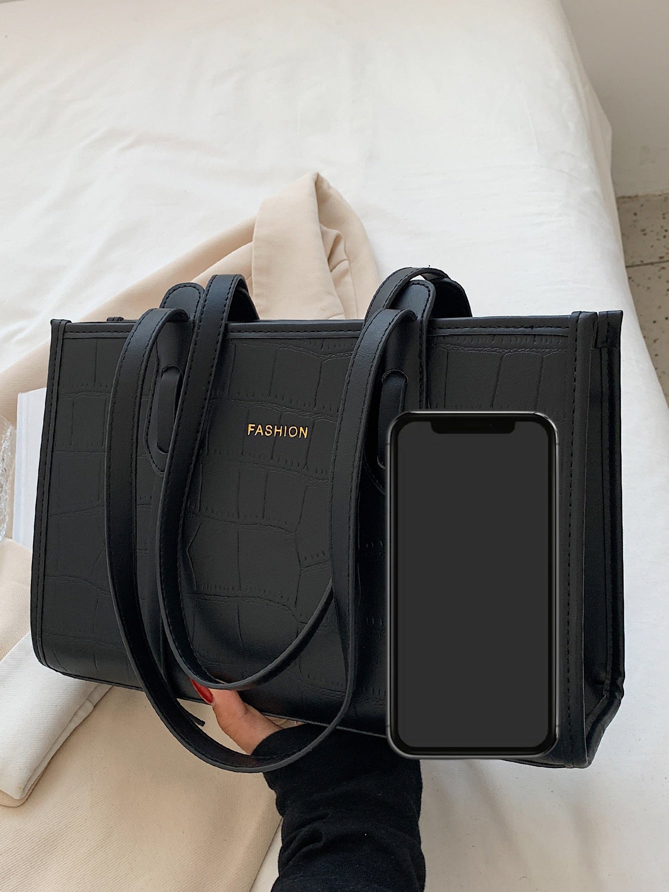 حقيبة يد بطباعة أحرف أنيقة شنط وحقائب شنط