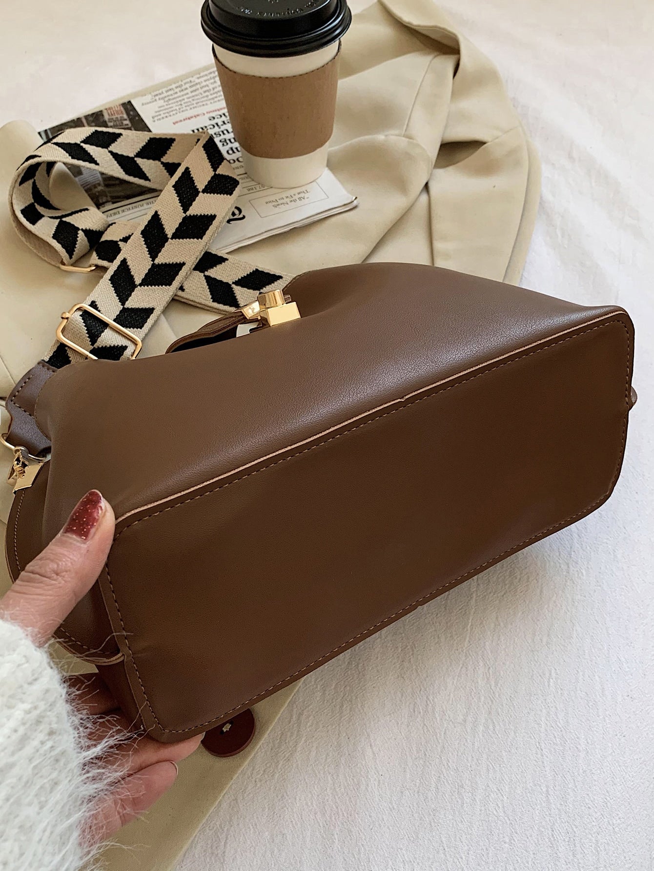 حقائب الكتف بني شنط وحقائب شنط