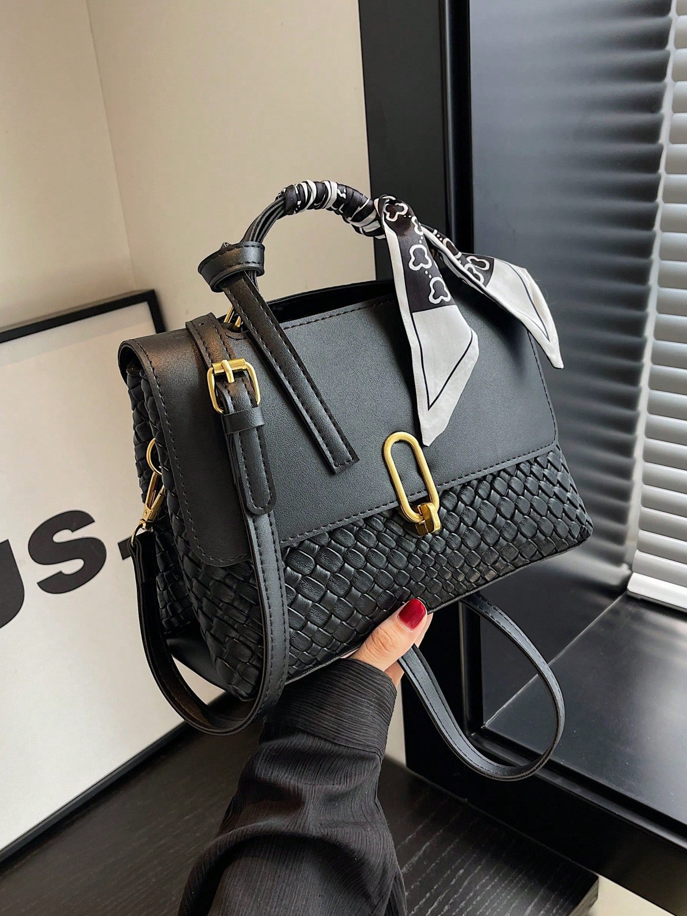 حقيبة كتف محبوكة كلاسيكية شنط وحقائب شنط