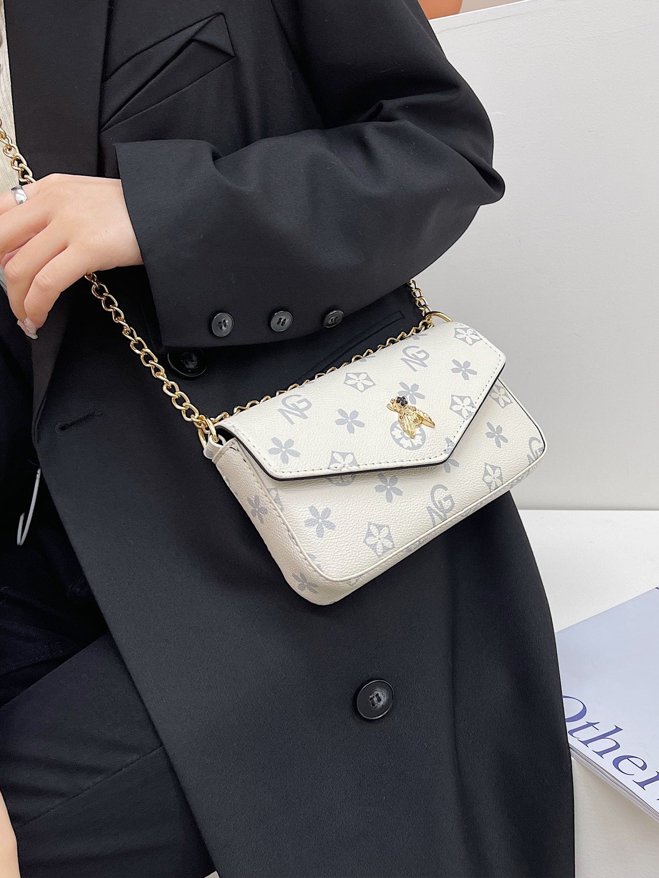 حقيبة صغيره انيقه اسود شنط وحقائب شنط