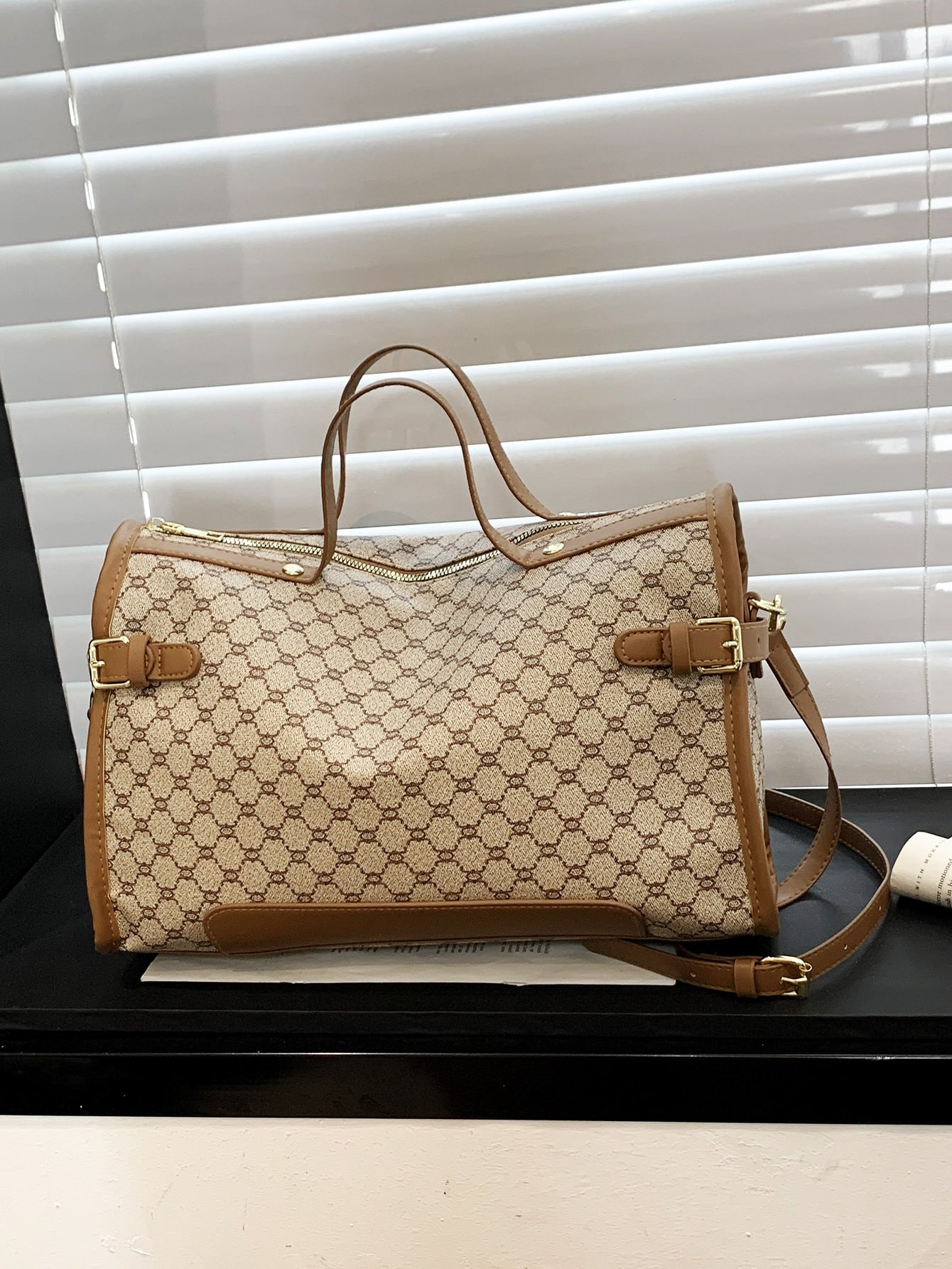 حقيبة يد كبيره بيج شنط وحقائب شنط