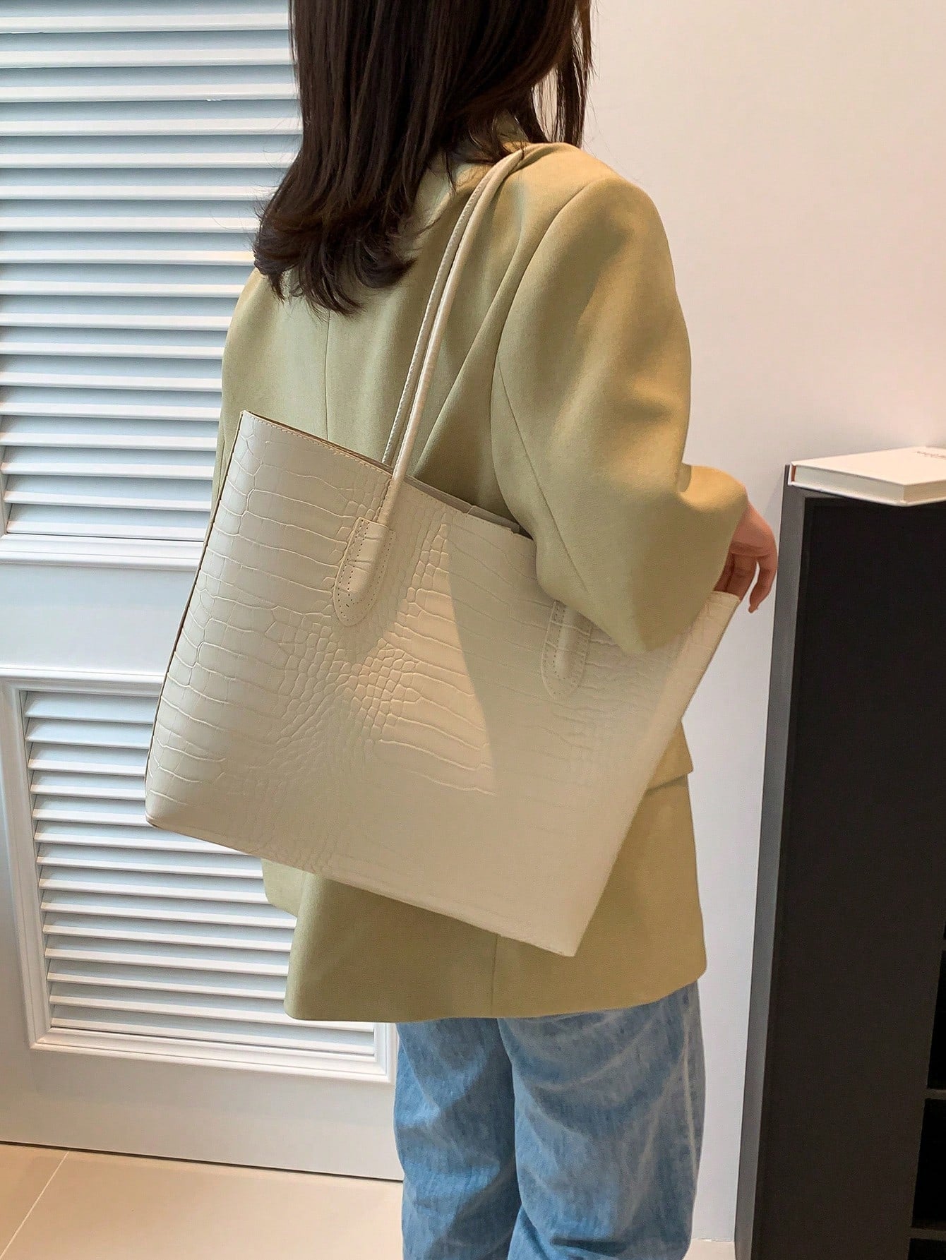 حقيبة كتف بنقش مقبض مزدوج شنط وحقائب شنط