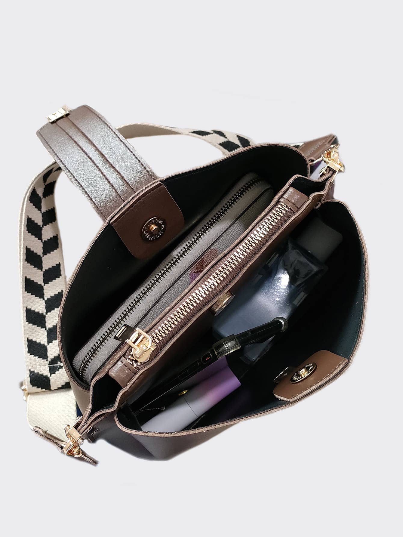 حقائب الكتف بني شنط وحقائب شنط