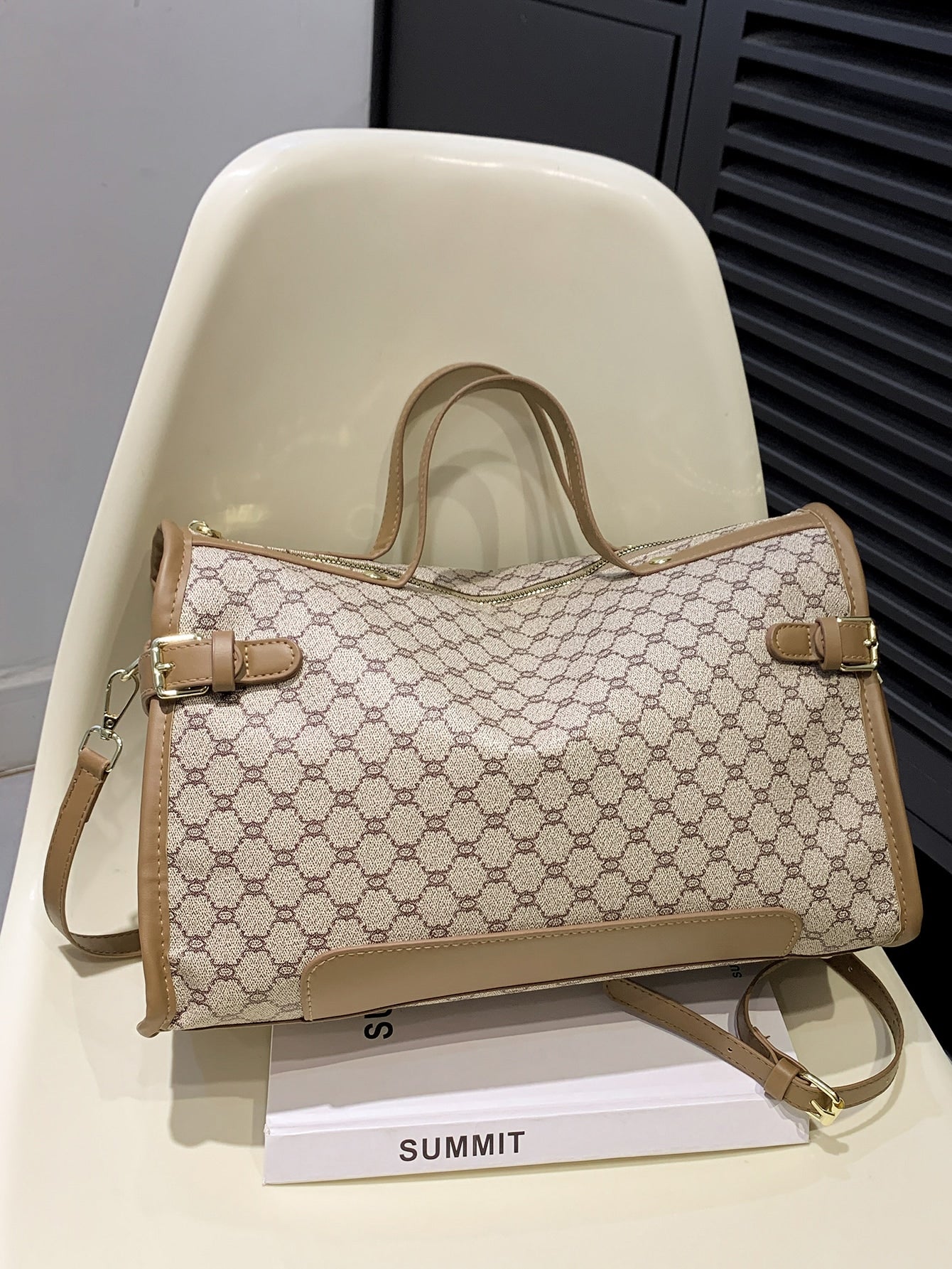 حقيبة يد كبيره بيج شنط وحقائب شنط