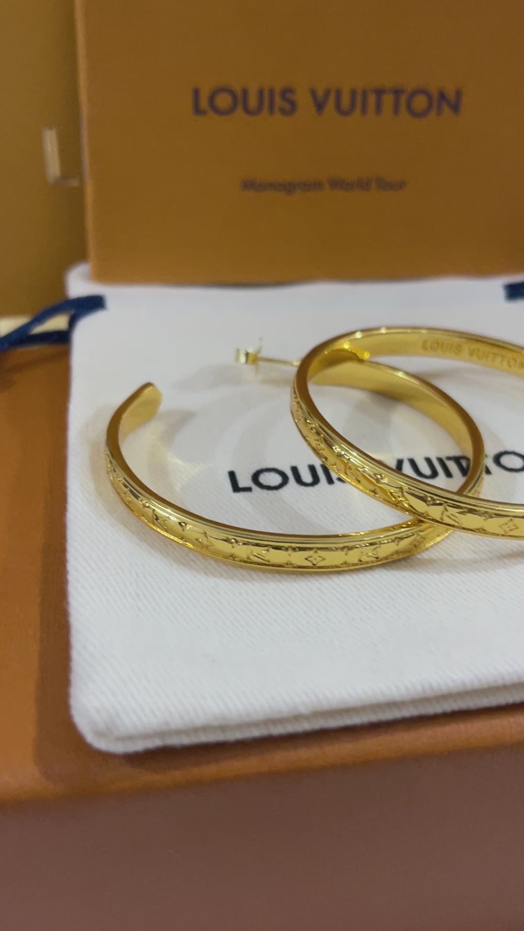 حلق لويس فيتون مدور كبير حلق louis vuitton