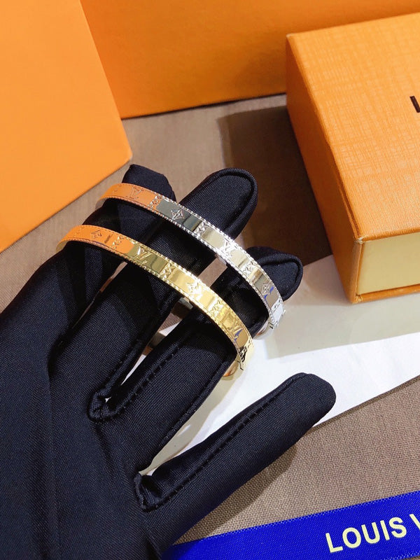 اسوارة لويس فيتون ستامب لوقو اسواره louis vuitton