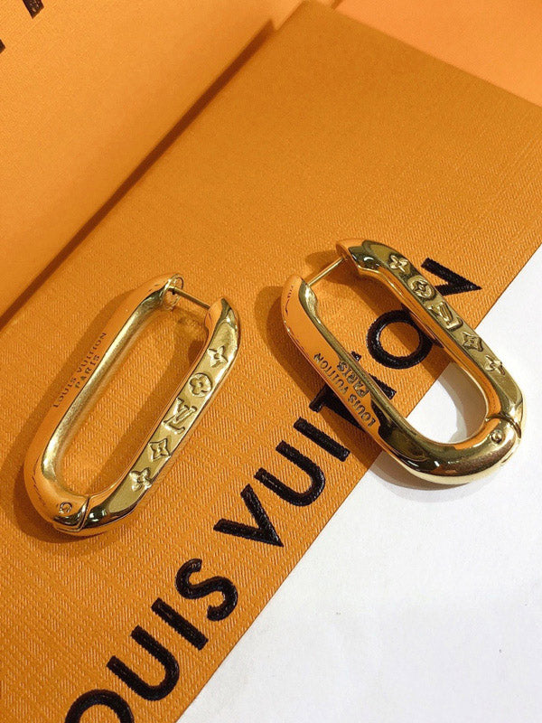 حلق لويس فيتون مستطيل ذهبي لوقو حلق louis vuitton