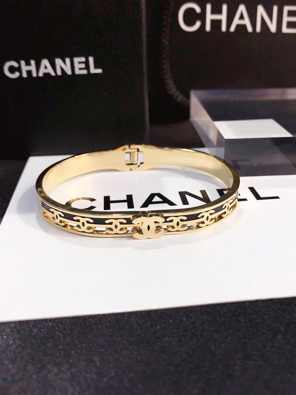 اسوارة شانيل ملتي لوقو اسواره chanel