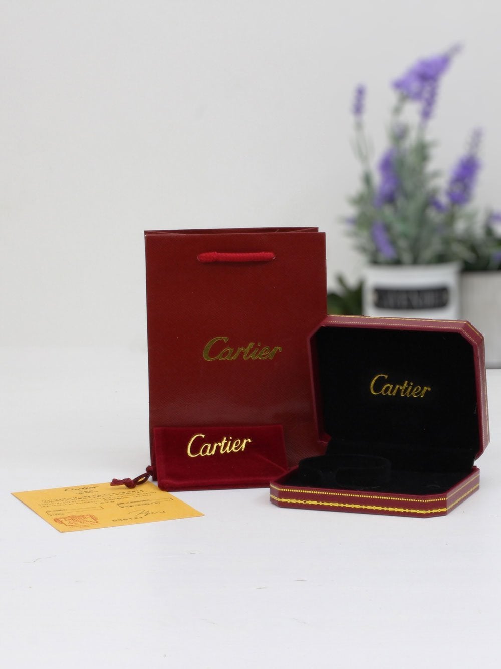 ملحقات كارتير الاصلية للاساور هدايا CARTIER