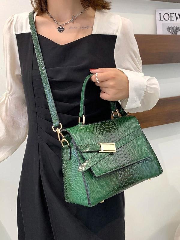 شنط كتف للنساء اخضر شنط وحقائب شنط اخضر