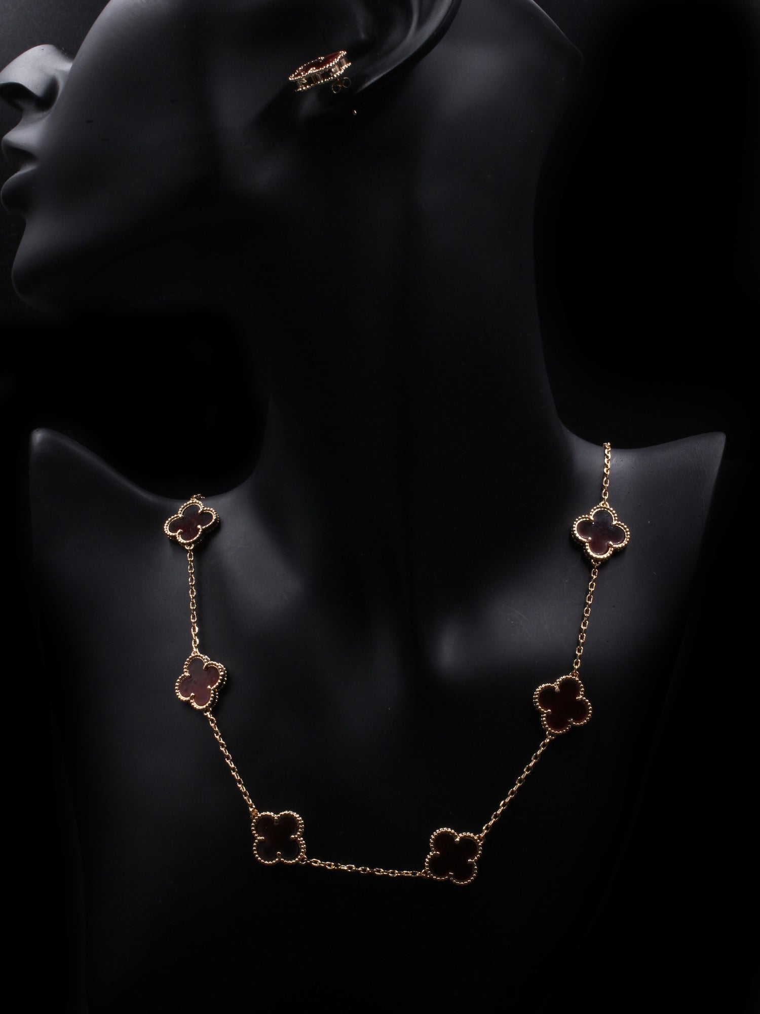 طقم فان كليف 10 وردات روز قولد اطقم van cleef عنابي روز قولد