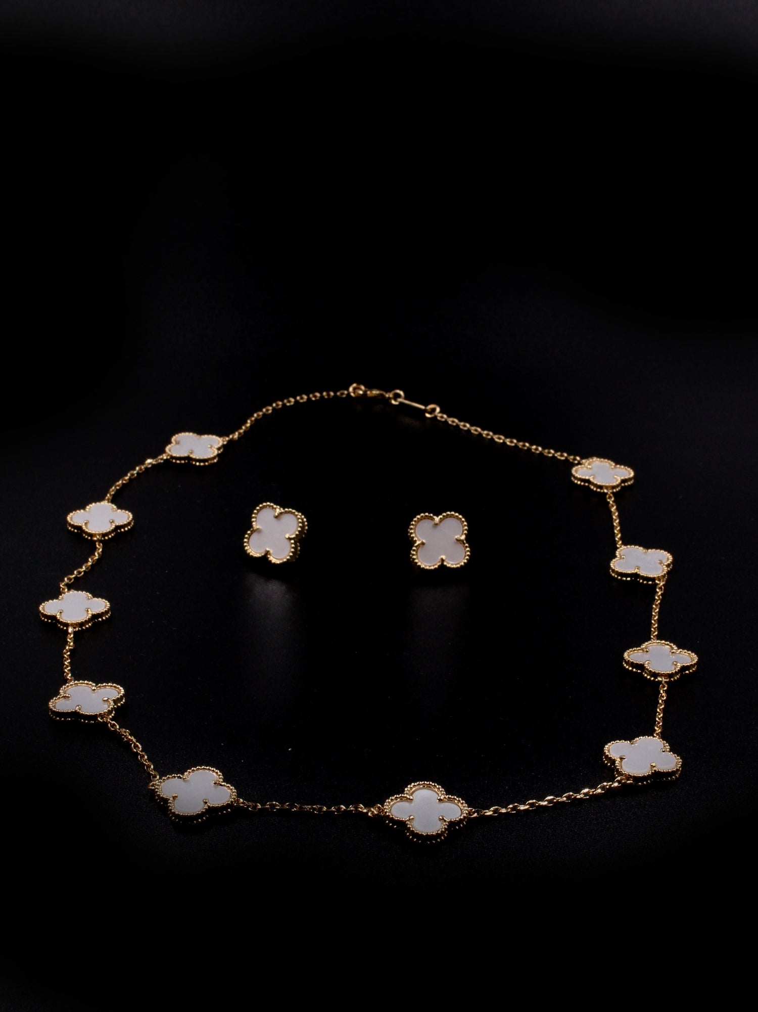 طقم فان كليف 10 وردات روز قولد اطقم van cleef