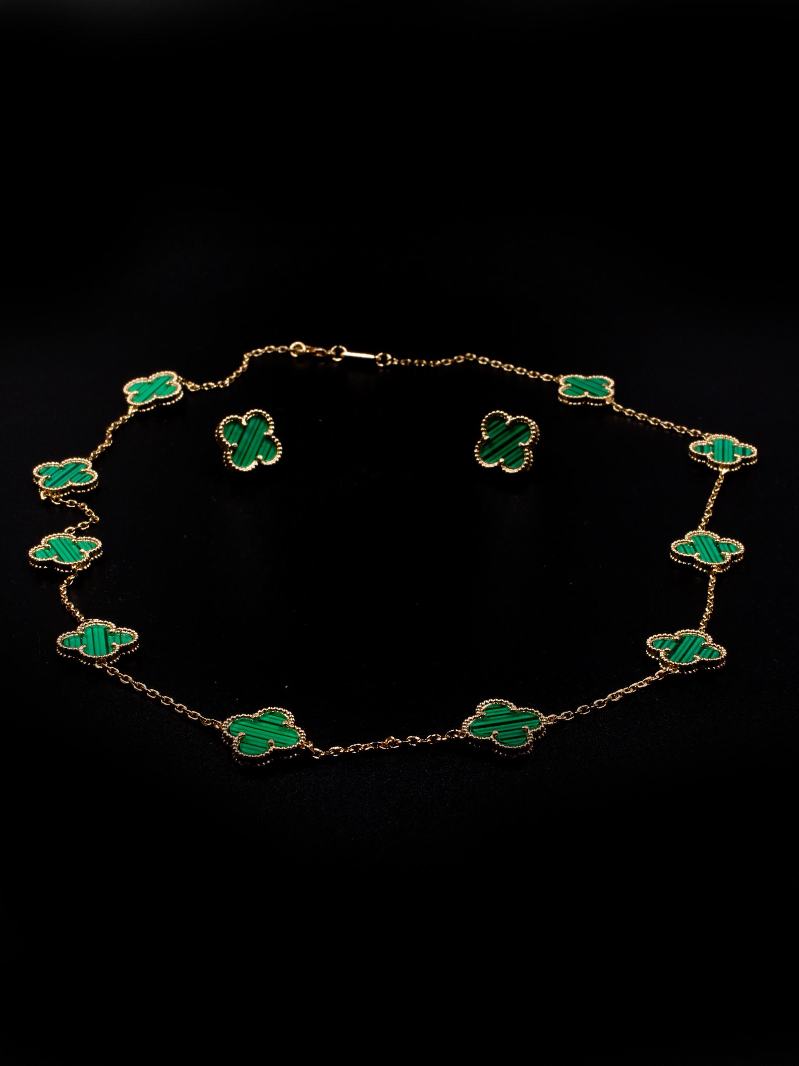 طقم فان كليف 10 وردات روز قولد اطقم van cleef