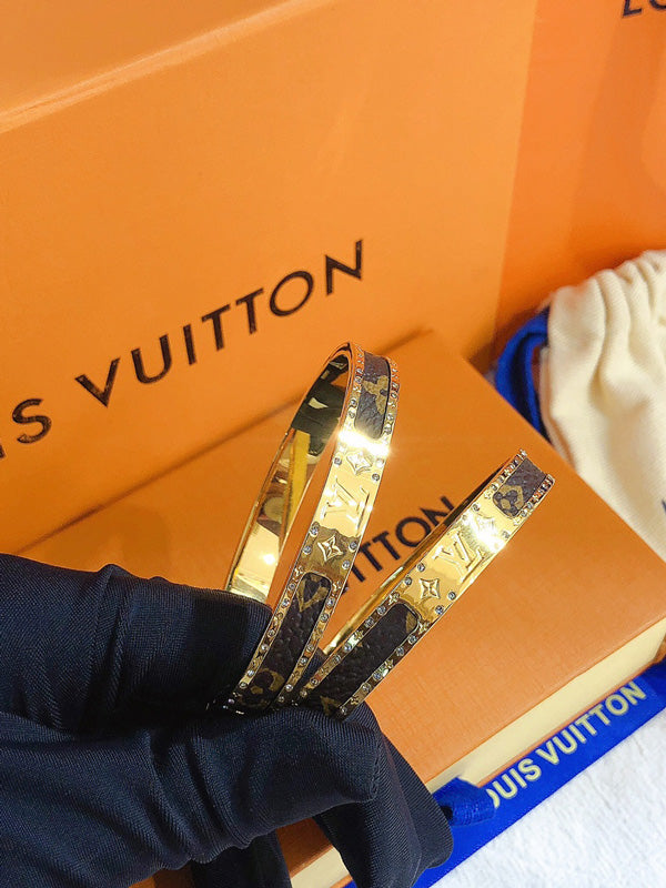 اسوارة لويس فيتون قولد لوقو اسواره louis vuitton