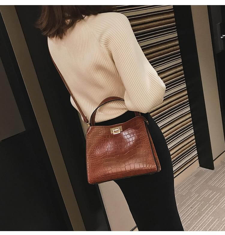 حقيبه باك اوف انيقه جلد تمساح شنط وحقائب شنط