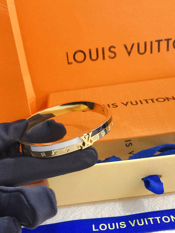 اسوارة لويس فيتون ابيض واسود اسواره louis vuitton