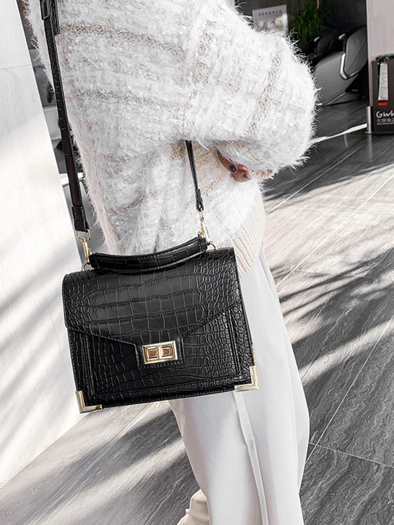 شنطة جلد تمساح شنط وحقائب شنط اسود