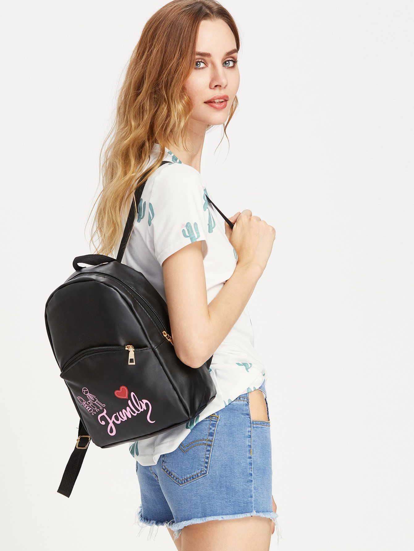 شنطه ظهر رساله وطبعه كرتونيه شنط وحقائب متوفر 1 لون