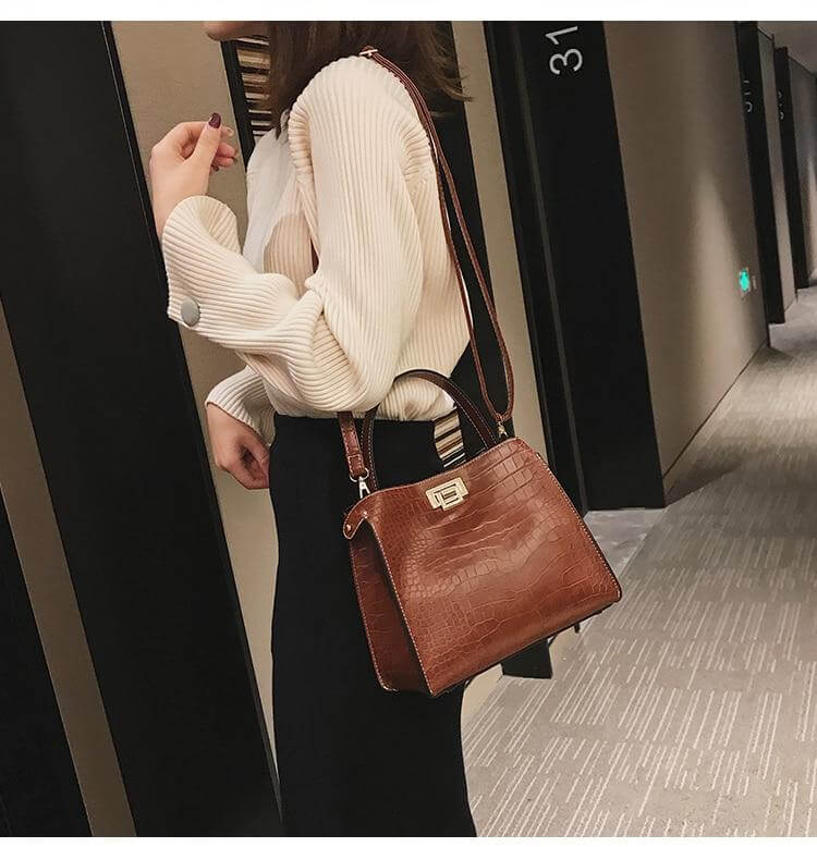 حقيبه باك اوف انيقه جلد تمساح شنط وحقائب شنط