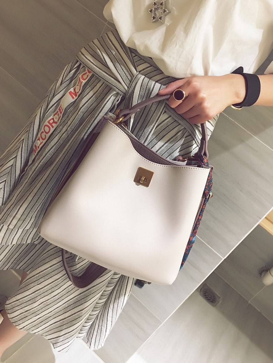 شنطه سوداء بربطه شنط وحقائب متوفر 5 لون