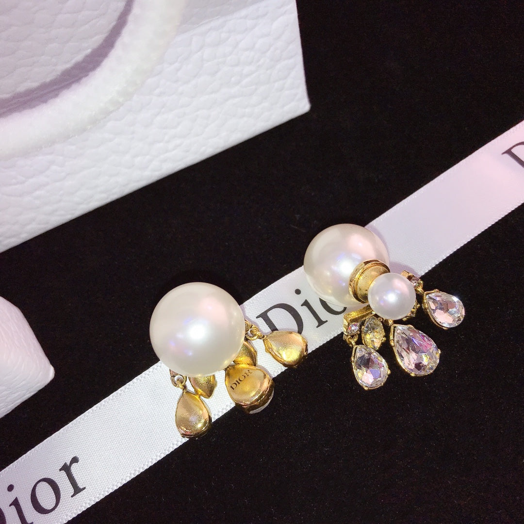 حلق ديور انتيك بيق بيرل حلق dior