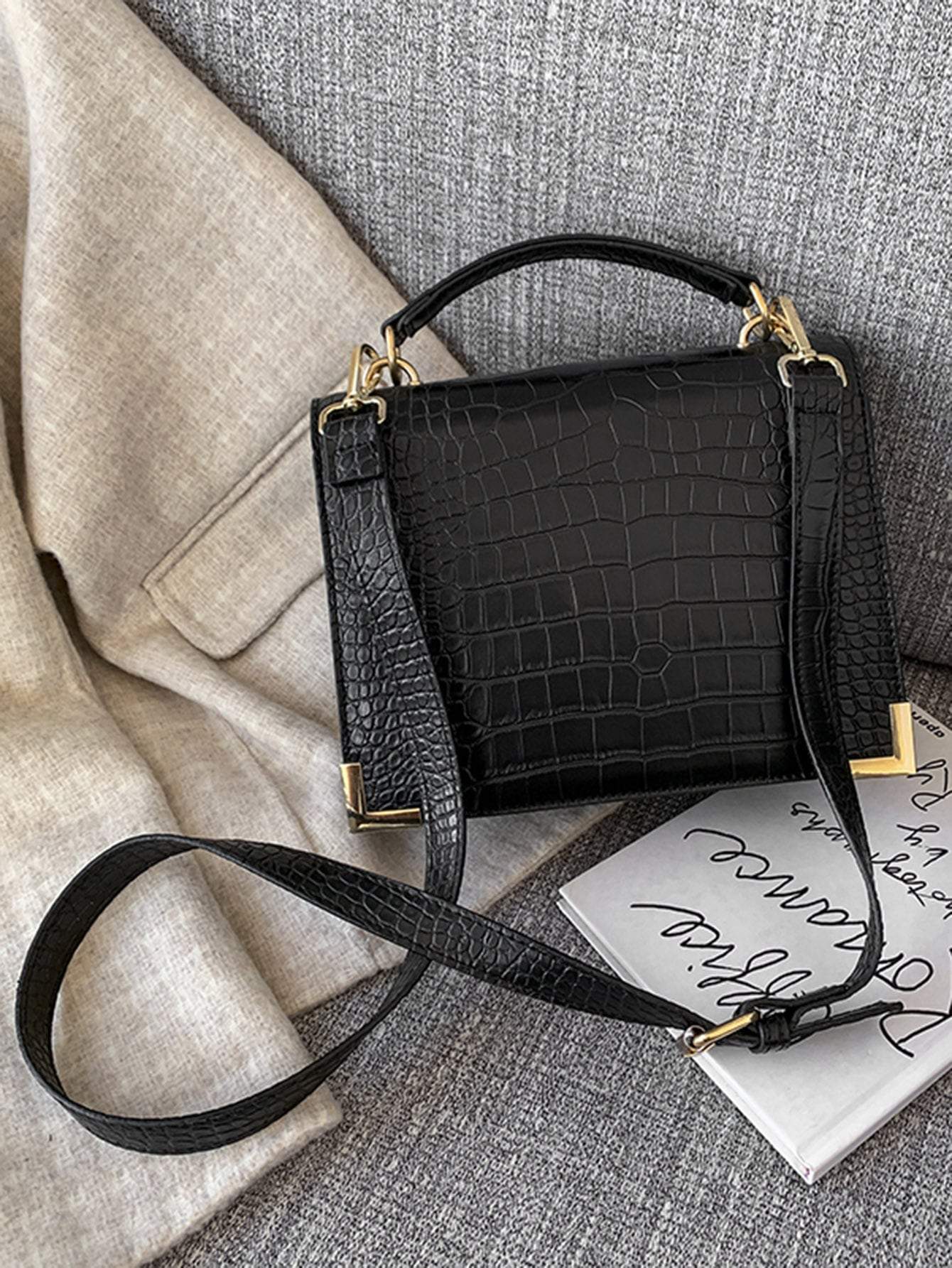 شنطة جلد تمساح شنط وحقائب شنط