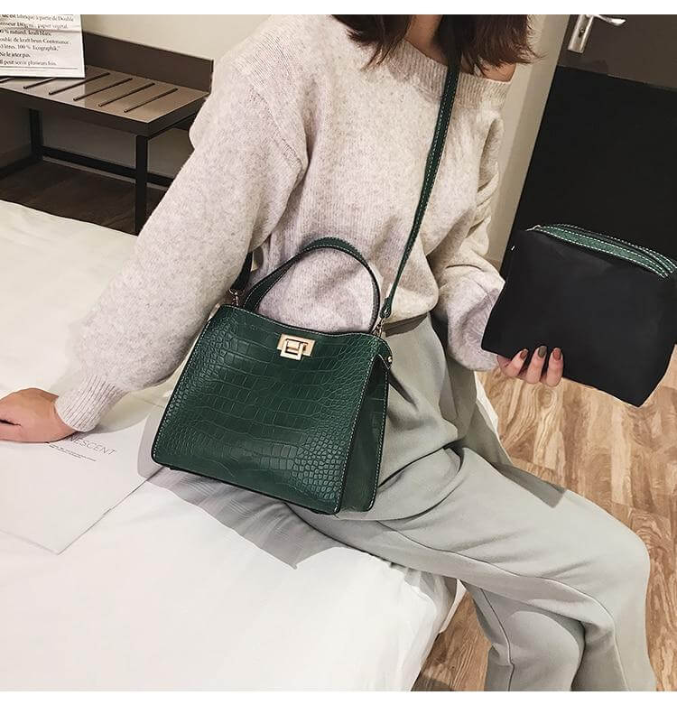 حقيبه باك اوف انيقه جلد تمساح شنط وحقائب شنط