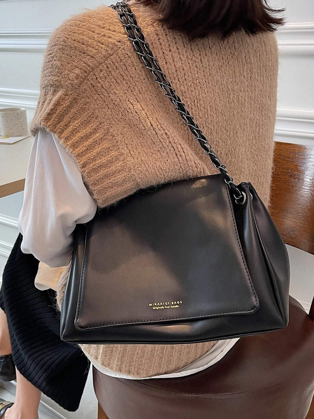 حقيبة سوداء كبيره شنط وحقائب شنط