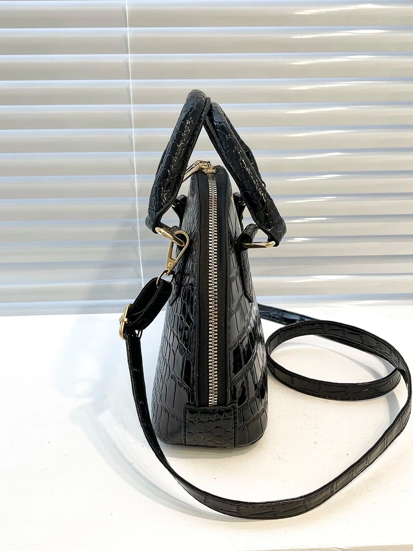 حقائب ساتشيل نسائية شنط وحقائب شنط